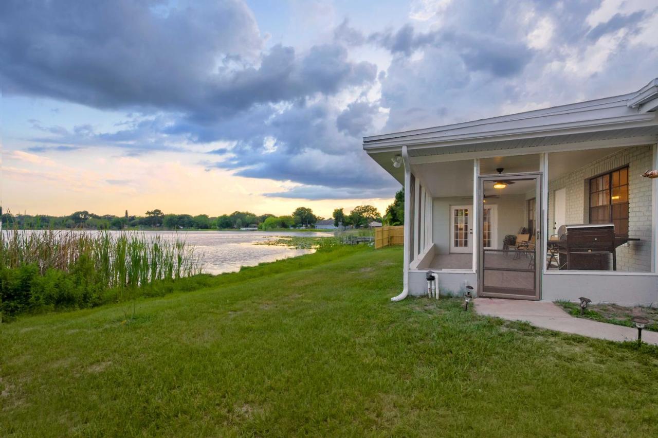 Lakefront Home With Screened Porch And Grill Winter Haven Exterior photo